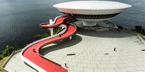 Oscar Niemeyer: An Autobiography – A Visionary Life Carved in Concrete and Dreams